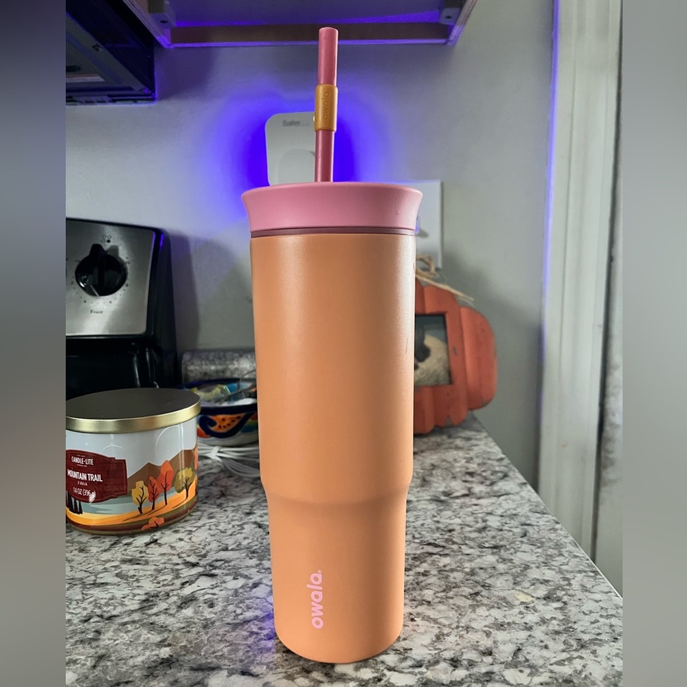 24oz Melon Owala
